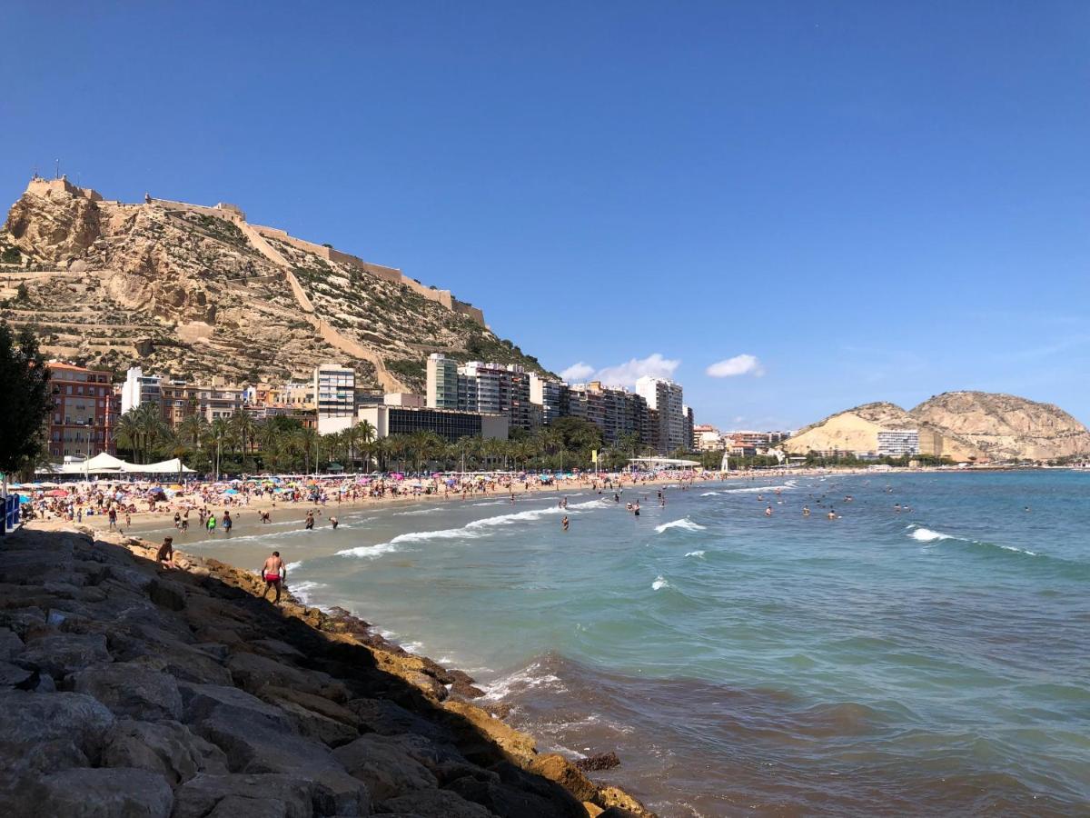 Calle San Carlos 132 Alicante Exteriör bild
